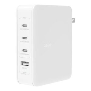 Belkin - Adaptador de corriente - tecnología GaN - 140 vatios - Fast Charge, Suministro de energía 3.1 - 4 conectores de salida (3 USB-C, USB) - blanco