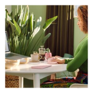 Logitech Lift Vertical Ergonomic Mouse - Ratón vertical - ergonómico - 6 botones - inalámbrico - 2.4 GHz, Bluetooth - receptor de USB Logitech Logi Bolt - rosa
